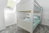 Waters Edge Twin Bed Bunk Room - Self Catering Banff